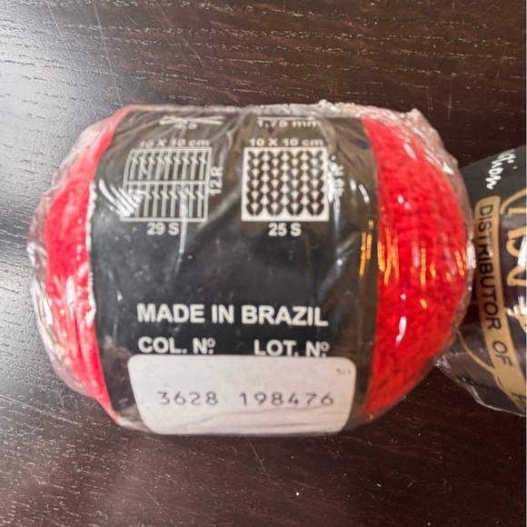 Cascade Yarns Fixation NWT red and variegated bundle of three cotton yarn - Picture 4 of 6